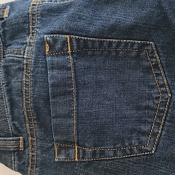 Ann Taylor Lindsay Waist Modern Fit Capri Cuffed Jeans - Picture 7 of 8